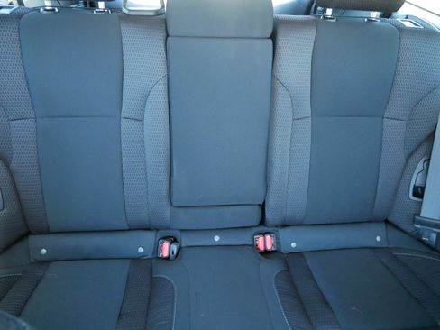 Used 2024 Subaru Outback Premium AWD/4WD image 13