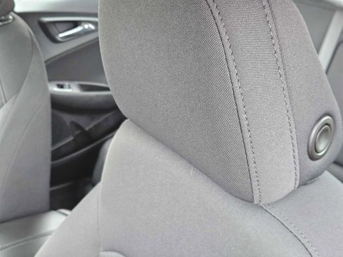 Used 2021 Chevrolet Malibu LT image 15