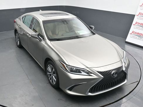 Used 2021 Lexus ES 350 w/ Accessory Package 2 image 25
