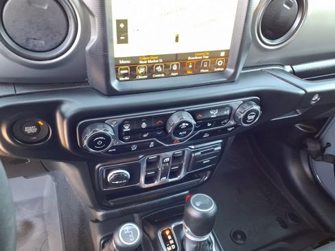 Used 2023 Jeep Wrangler Unlimited Sport AWD/4WD image 26