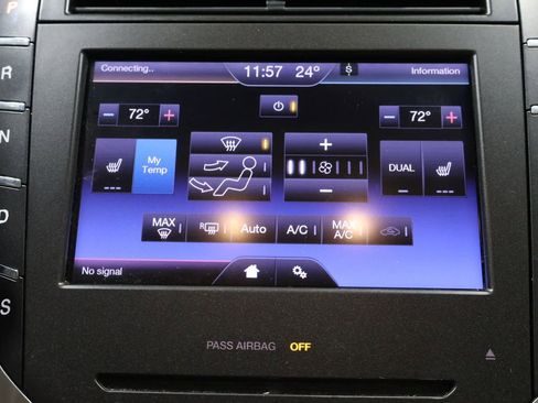 Used 2013 Lincoln MKZ image 30
