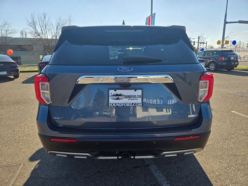 Used 2020 Ford Explorer XLT w/ Equipment Group 202A image 6