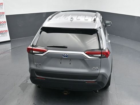 Used 2020 Toyota RAV4 XLE image 20