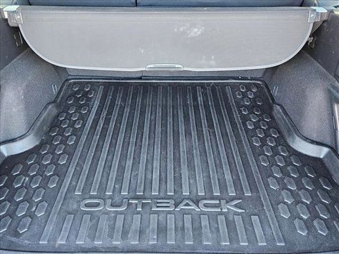 Used 2025 Subaru Outback Premium image 6