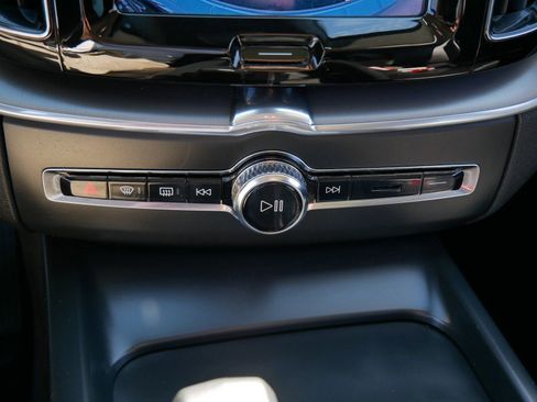 Used 2023 Volvo XC60 B5 Core w/ Climate Package AWD/4WD image 20