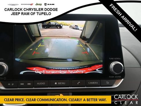 Used 2025 Nissan Altima 2.5 S FWD image 13