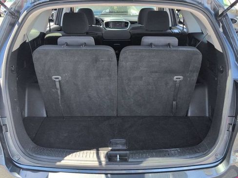 Used 2019 Kia Sorento S FWD image 23