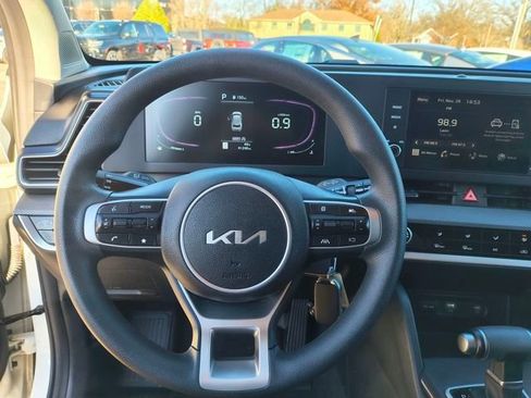 Certified 2023 Kia Sportage LX image 21