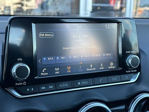 Used 2025 Nissan Sentra S image 14