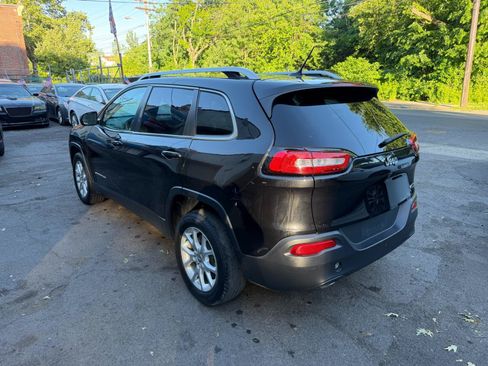 Used 2014 Jeep Cherokee Latitude w/ Comfort/Convenience Group FWD image 7
