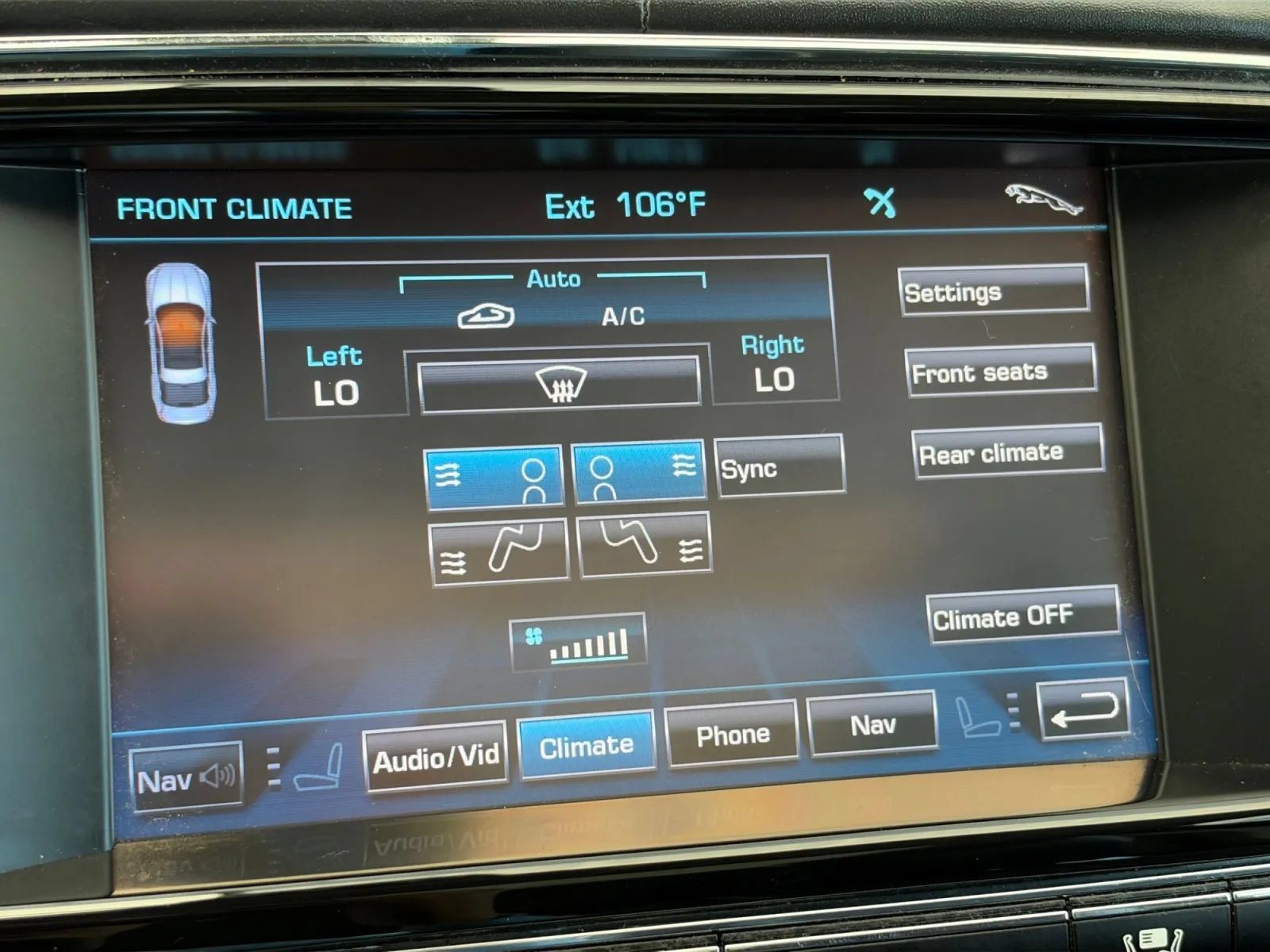 Used 2011 Jaguar XJ L RWD image 34