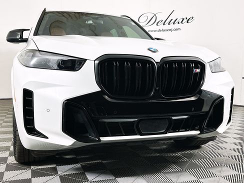 Used 2025 BMW X5 M60i AWD/4WD image 31