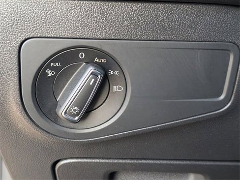 Used 2022 Volkswagen Tiguan SEL R-Line image 25