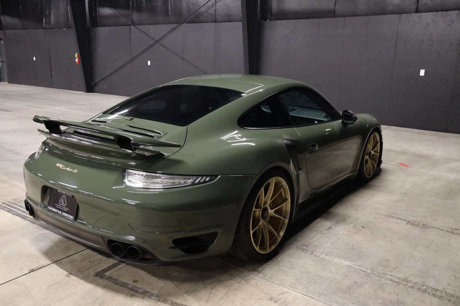 Used 2014 Porsche 911 Turbo S AWD/4WD image 12