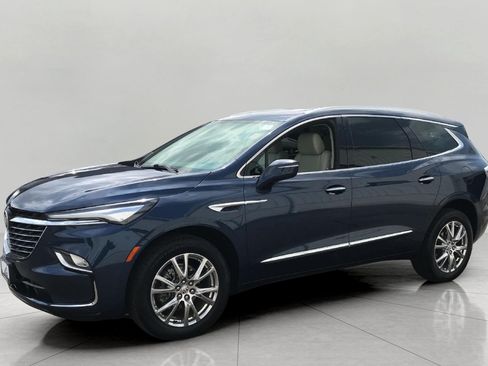 Certified 2023 Buick Enclave Essence w/ Experience Buick Package AWD/4WD image 10