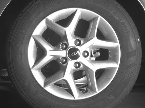 Used 2025 Kia Soul LX w/ LX Technology Package FWD image 26