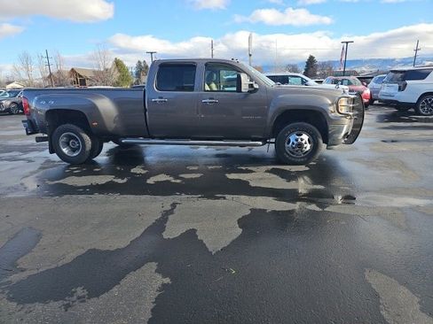 Used 2011 GMC Sierra 3500 SLT w/ SLT Convenience Package image 76