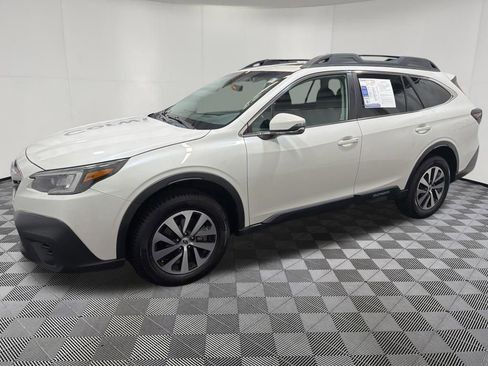Used 2021 Subaru Outback Premium AWD/4WD image 4