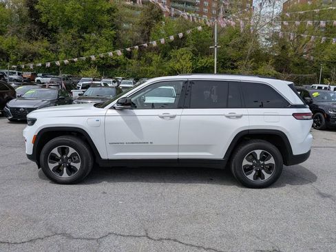 Used 2023 Jeep Grand Cherokee 4WD 4xe image 11