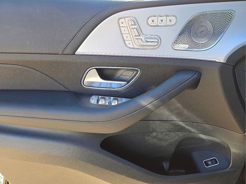 Used 2025 Mercedes-Benz GLE 53 AMG 4MATIC image 21