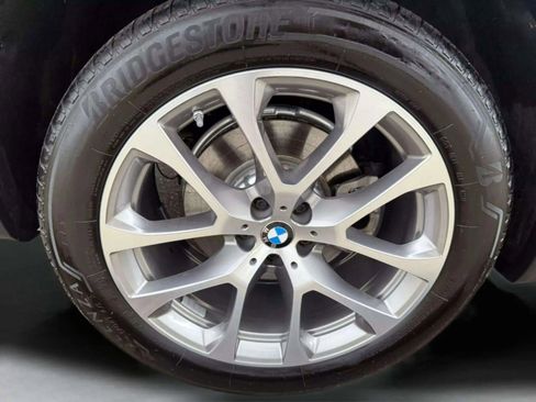 Used 2021 BMW X5 xDrive40i w/ Premium Package image 42