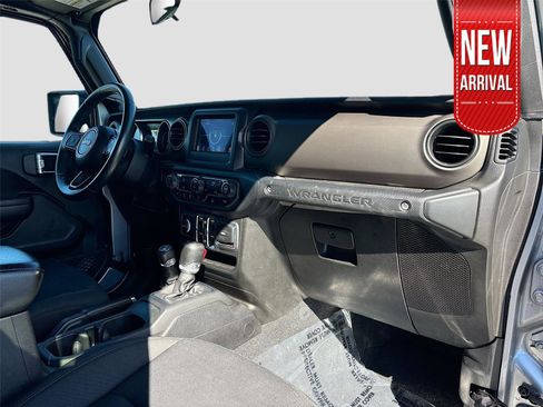 Used 2018 Jeep Wrangler Unlimited Sport S image 30
