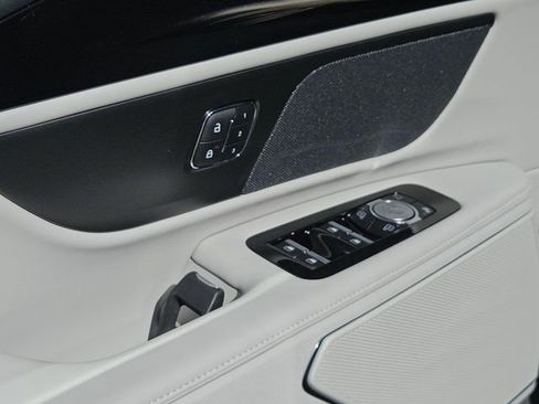 New 2026 Lincoln Nautilus Premier w/ Jet Appearance Package image 22