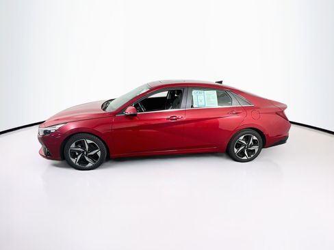 Used 2023 Hyundai Elantra Limited FWD image 8