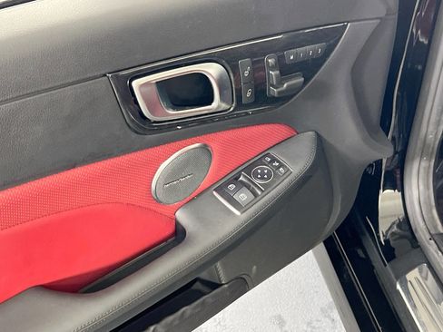 Used 2015 Mercedes-Benz SLK 350 image 16