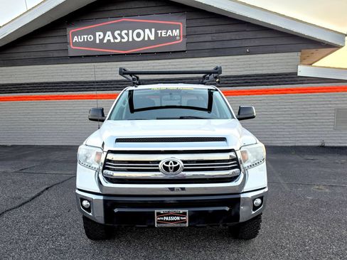 Used 2017 Toyota Tundra SR5 w/ TRD Off Road Package AWD/4WD image 8