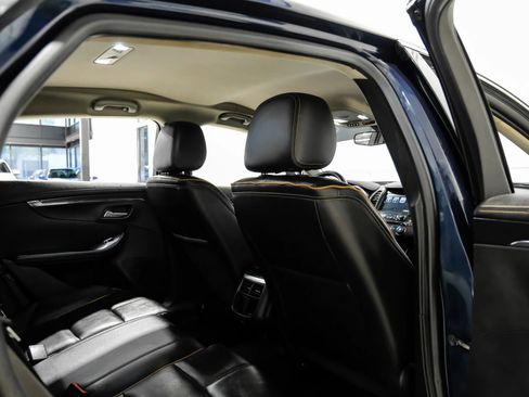 Used 2019 Chevrolet Impala Premier FWD image 36