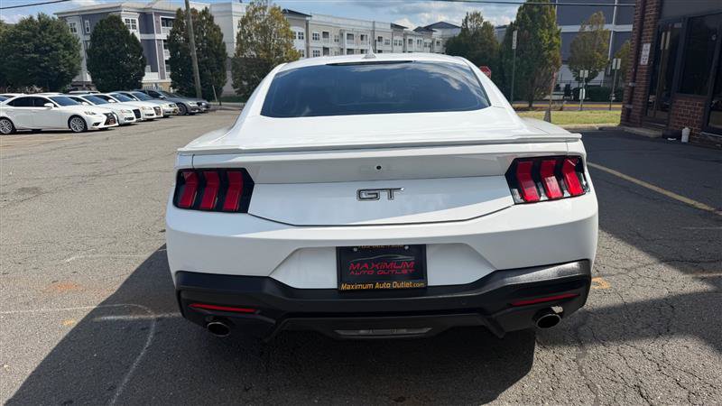 Used 2024 Ford Mustang GT RWD image 11