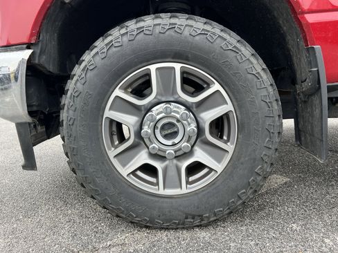 Certified 2024 Ford F350 Lariat image 12