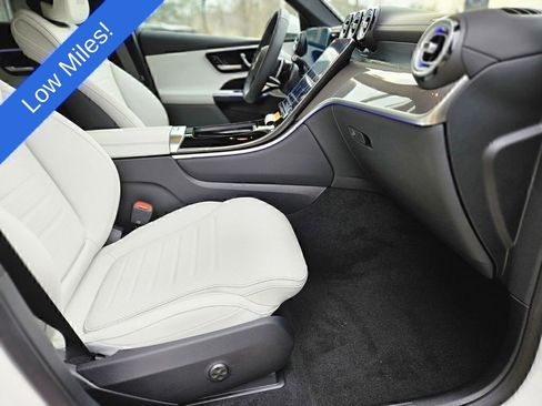 Used 2026 Mercedes-Benz GLC 300 4MATIC image 9