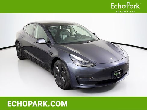 Used 2023 Tesla Model 3 Standard Range RWD image 1