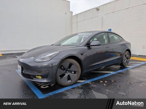 Used 2022 Tesla Model 3 Long Range image 1