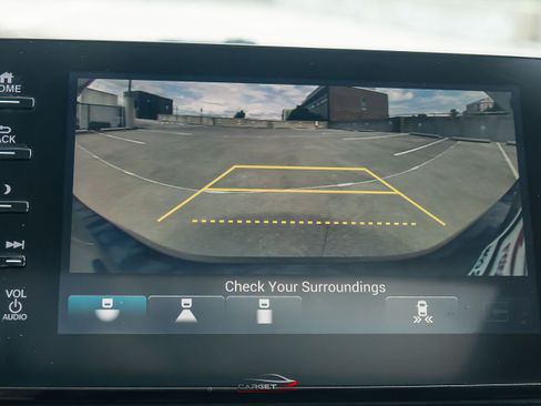 Used 2018 Honda Accord Touring image 31