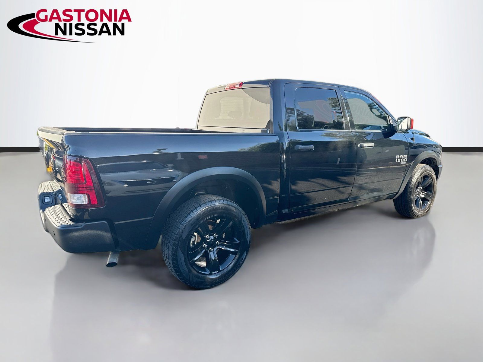 Used 2024 RAM 1500 Warlock RWD image 9