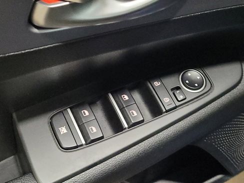 Used 2022 Kia Forte LXS image 27