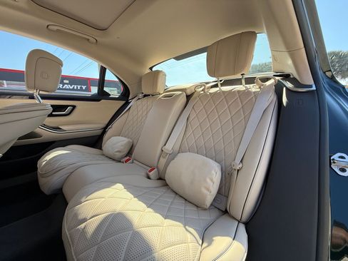 Used 2023 Mercedes-Benz S 500 4MATIC image 21