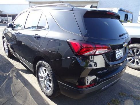 Certified 2022 Chevrolet Equinox LT FWD image 2