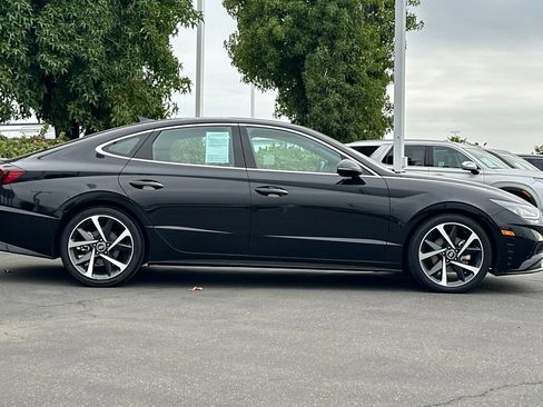 Used 2023 Hyundai Sonata SEL Plus image 3