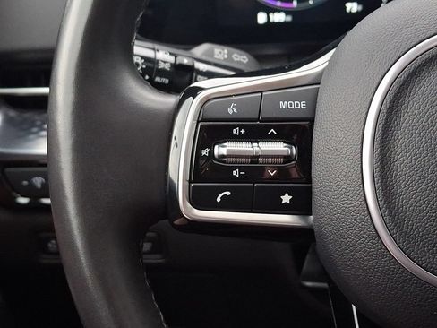 Used 2024 Kia Carnival SX Prestige FWD image 21
