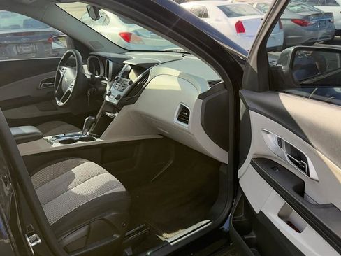 Used 2017 Chevrolet Equinox LS image 10