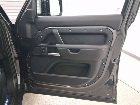 New 2026 Land Rover Defender 110 X image 28