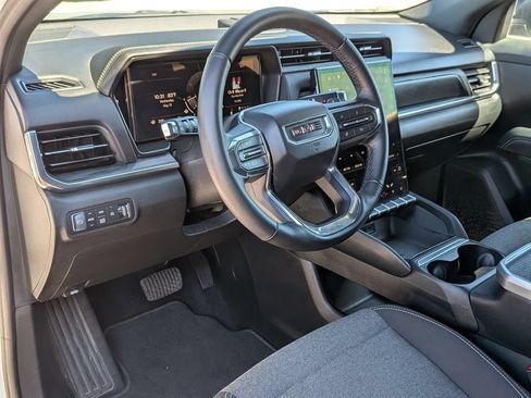 Used 2025 GMC Terrain Elevation AWD/4WD image 34