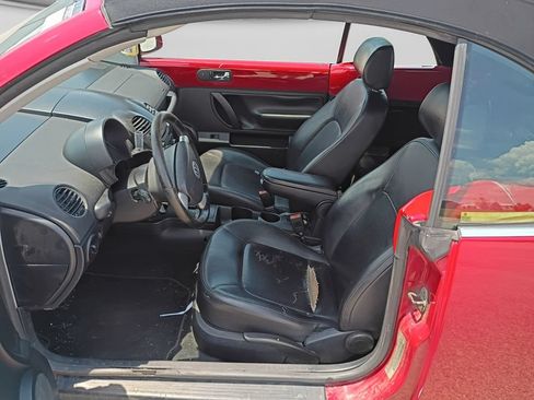 Used 2009 Volkswagen Beetle S FWD image 18