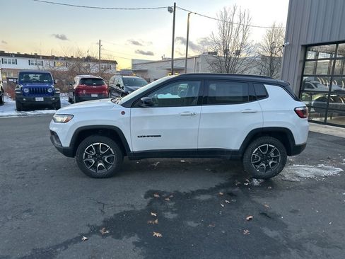 New 2026 Jeep Compass Trailhawk image 7