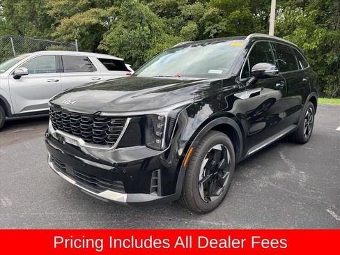 Used 2025 Kia Sorento EX FWD image 9