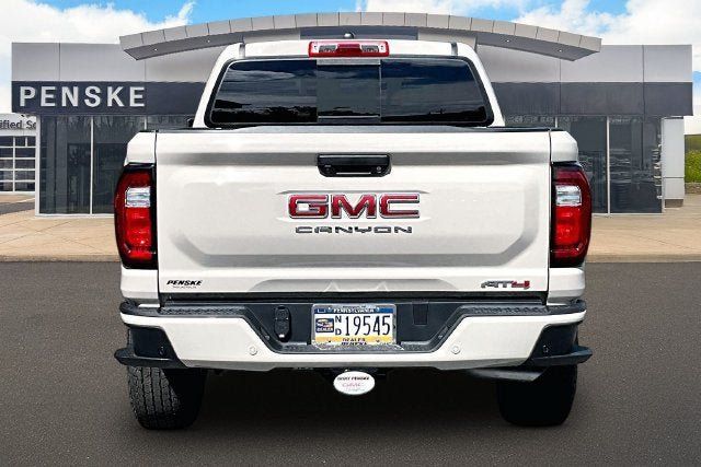 New 2026 GMC Canyon AT4 AWD/4WD image 4
